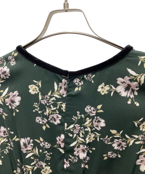 Mystrada（マイストラーダ）Mystrada (マイストラーダ) エアリーサテンワンピース グリーン サイズ:SIZE 38 未使用品の古着・服飾アイテム