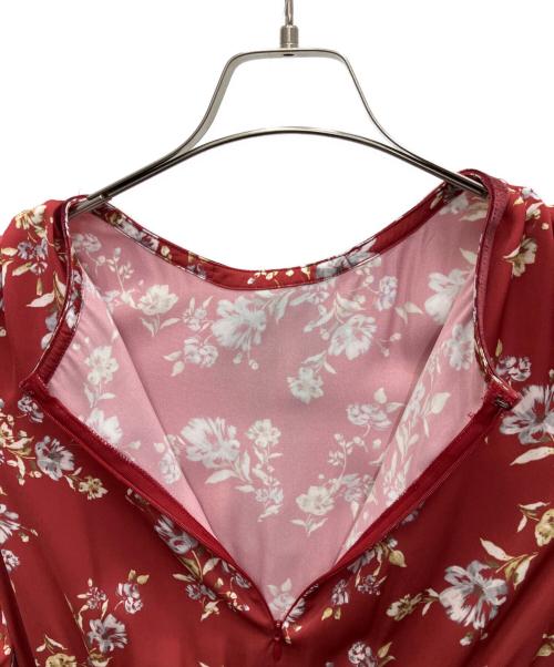 Mystrada（マイストラーダ）Mystrada (マイストラーダ) エアリーサテンワンピース レッド サイズ:SIZE 38 未使用品の古着・服飾アイテム