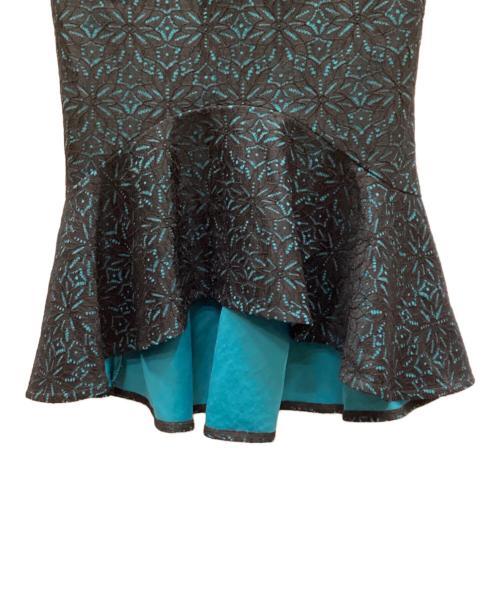 Una Valerie（ウナヴァレリェ）Una Valerie (ウナヴァレリェ) ドレスワンピース グリーン サイズ:Mの古着・服飾アイテム