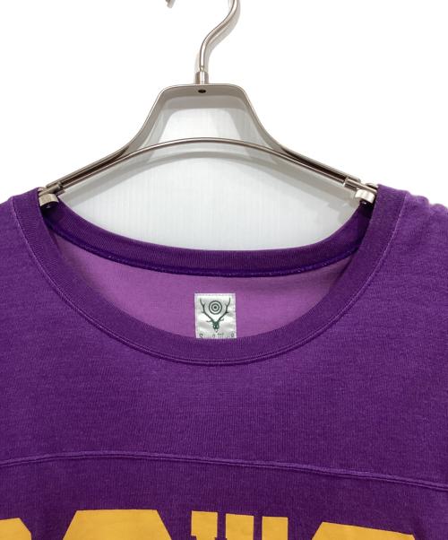 South2 West8（サウスツー ウエストエイト）South2 West8 (サウスツー ウエストエイト) Hockey Tee/OT606 パープル サイズ:SIZE Lの古着・服飾アイテム
