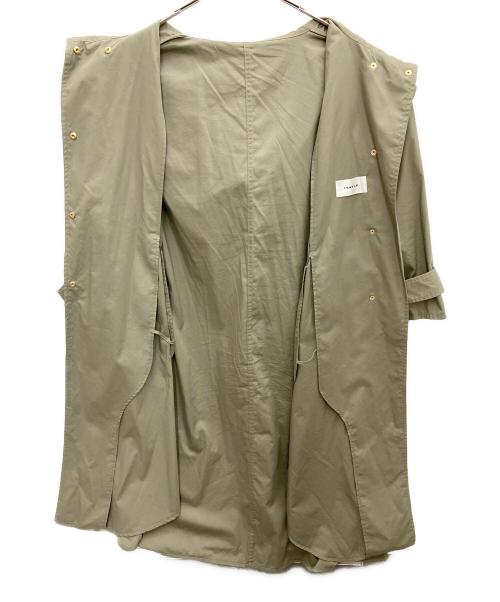 FRAY ID（フレイ アイディー）FRAY ID (フレイ アイディー) フーディータックロングコート カーキの古着・服飾アイテム