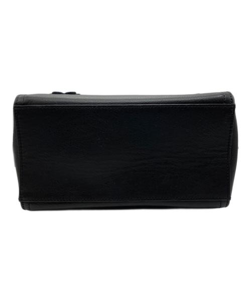 BLUE LABEL CRESTBRIDGE（ブルーレーベルクレストブリッジ）BLUE LABEL CRESTBRIDGE (ブルーレーベルクレストブリッジ) フラワーモチーフ2WAYバッグ ブラックの古着・服飾アイテム