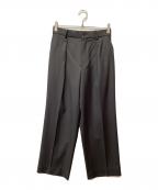 MARKAWAREマーカウェア）の古着「ONE TUCK TAPERED TROUSERS」｜グレー