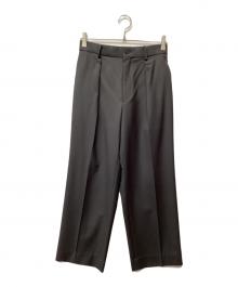 MARKAWARE（マーカウェア）の古着「ONE TUCK TAPERED TROUSERS」｜グレー