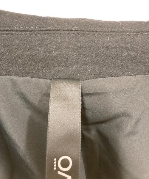 HEVO（イーヴォ）Hevo (イーヴォ) ダブルブレストベルテッドコート ブラック サイズ:SIZE 44の古着・服飾アイテム