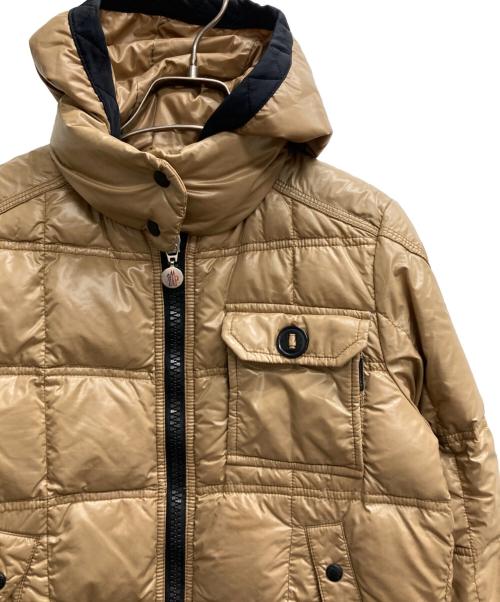 MONCLER（モンクレール）MONCLER (モンクレール) ダウンジャケット ベージュの古着・服飾アイテム