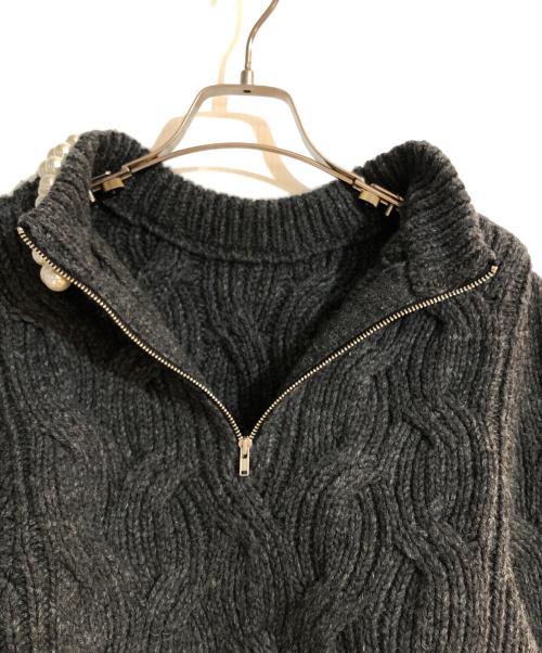 CLANE（クラネ）CLANE (クラネ) PEARL NECK KNIT TOPS グレー サイズ:2の古着・服飾アイテム