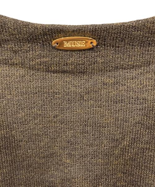 MUSE de Deuxieme Classe（ミューズ ドゥーズィエム クラス）MUSE de Deuxieme Classe (ミューズ ドゥーズィエム クラス) URBAN Vネックプルオーバー ブラウン サイズ:Freeの古着・服飾アイテム