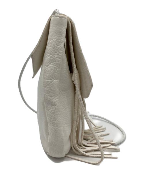 5525gallery（ゴーゴーニーゴーギャラリー）5525gallery (ゴーゴーニーゴーギャラリー) MIYAGIHIDETAKA (ミヤギヒデタカ) ショルダーバッグ ホワイトの古着・服飾アイテム