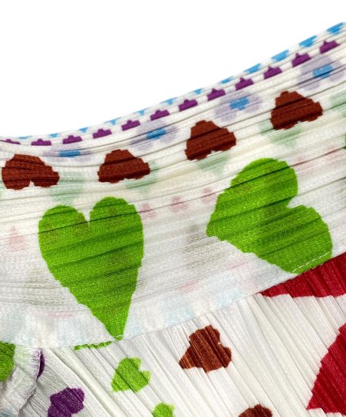 PLEATS PLEASE（プリーツプリーズ）PLEATS PLEASE (プリーツプリーズ) ハート柄半袖プリーツシャツ ホワイト サイズ:3の古着・服飾アイテム