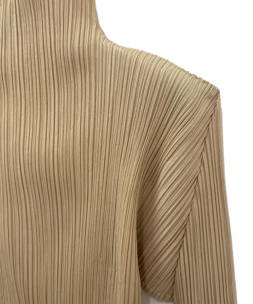 PLEATS PLEASE（プリーツプリーズ）PLEATS PLEASE (プリーツプリーズ) ハイネックプリーツブラウス ベージュ サイズ:4の古着・服飾アイテム