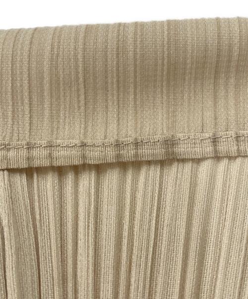 PLEATS PLEASE（プリーツプリーズ）PLEATS PLEASE (プリーツプリーズ) ハイネックプリーツブラウス ベージュ サイズ:4の古着・服飾アイテム