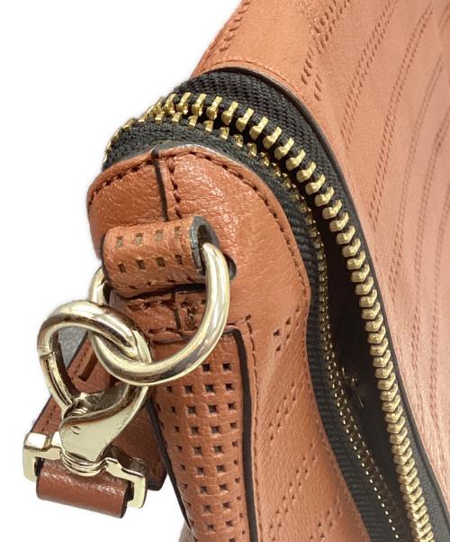 ANYA HINDMARCH（アニヤ・ハインドマーチ）ANYA HINDMARCH (アニヤハインドマーチ) 2WAYバッグ/カットワーク マキシジップ サッチェル ブラウンの古着・服飾アイテム