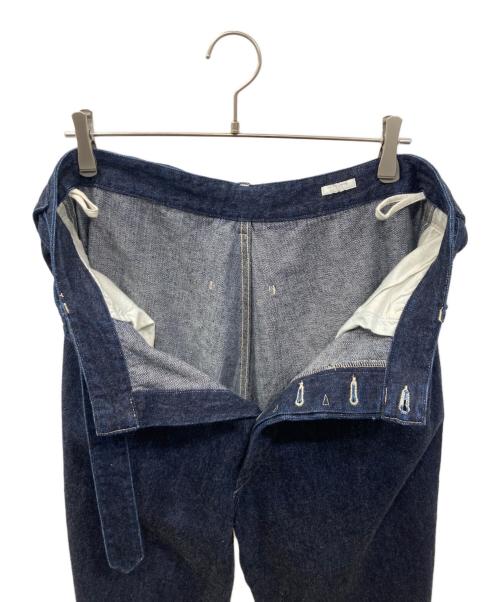 COMOLI（コモリ）COMOLI (コモリ) デニム ベルテッドパンツ インディゴ サイズ:3の古着・服飾アイテム