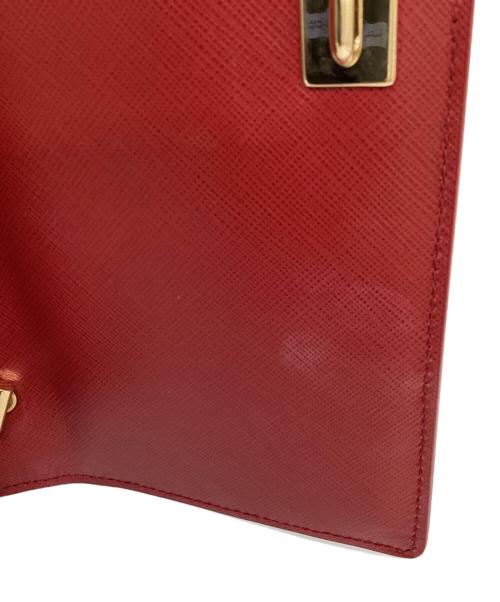 Salvatore Ferragamo（サルヴァトーレ フェラガモ）Salvatore Ferragamo (サルヴァトーレ フェラガモ) ヴァラリボンチェーンショルダーバッグ レッドの古着・服飾アイテム