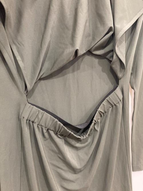 MM6 Maison Margiela（エムエムシックスメゾンマルジェラ）MM6 Maison Margiela (エムエムシックスメゾンマルジェラ) ワンピース オリーブ サイズ:Sの古着・服飾アイテム