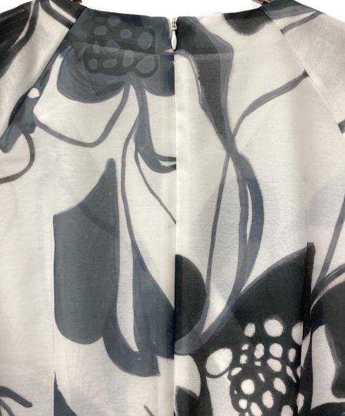 Leilian（レリアン）Leilian (レリアン) ロング丈ワンピース アイボリー サイズ:9の古着・服飾アイテム