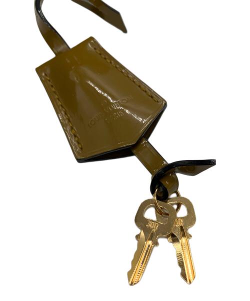 LOUIS VUITTON（ルイ ヴィトン）LOUIS VUITTON (ルイ ヴィトン) モノグラム・ヴェルニ アルマBB ヴェールオリーヴ オリーブの古着・服飾アイテム