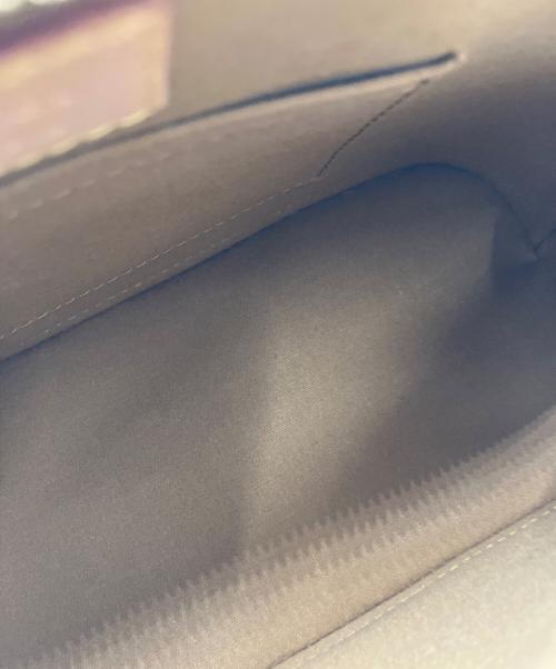 LOUIS VUITTON（ルイ ヴィトン）LOUIS VUITTON (ルイ ヴィトン) モノグラム・ヴェルニ アルマBB ヴェールオリーヴ オリーブの古着・服飾アイテム