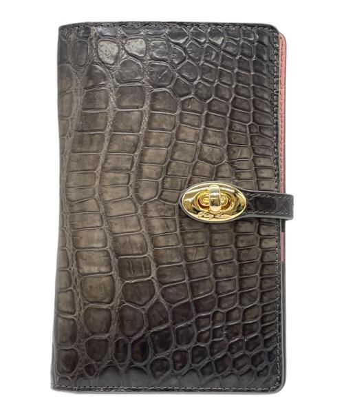 Pelley Lusso（ペレリールッソ）Pelley Lusso (ペレリールッソ) 2つ折り財布 グレーの古着・服飾アイテム