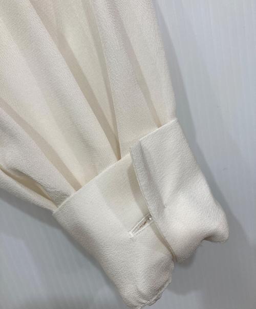 Col Pierrot（コルピエロ）Col Pierrot (コルピエロ) ギャザーショルダーシルクブラウス ベージュ サイズ:38の古着・服飾アイテム