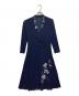 VIVIENNE TAM（ヴィヴィアンタム）の古着「フラワー刺繍カシュクールワンピース」｜ネイビー