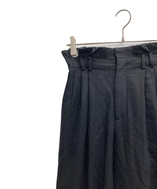 cygne（シーニュ）cygne (シーニュ) サスペンダー付パンツ ブラックの古着・服飾アイテム