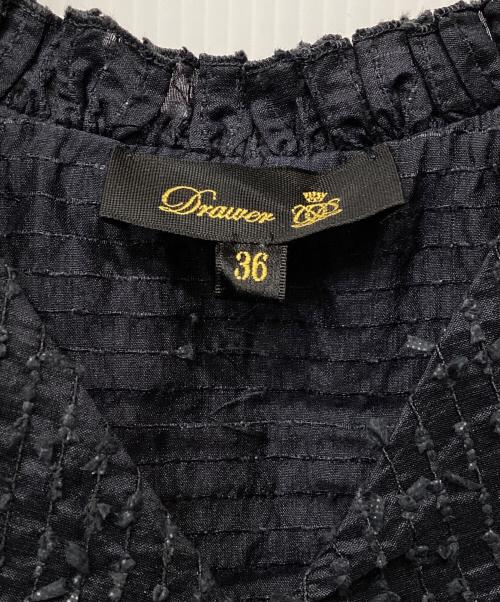 DRAWER（ドゥロワー）DRAWER (ドゥロワー) オーガンボーダーラッフルカラーブラウス ネイビー サイズ:36の古着・服飾アイテム