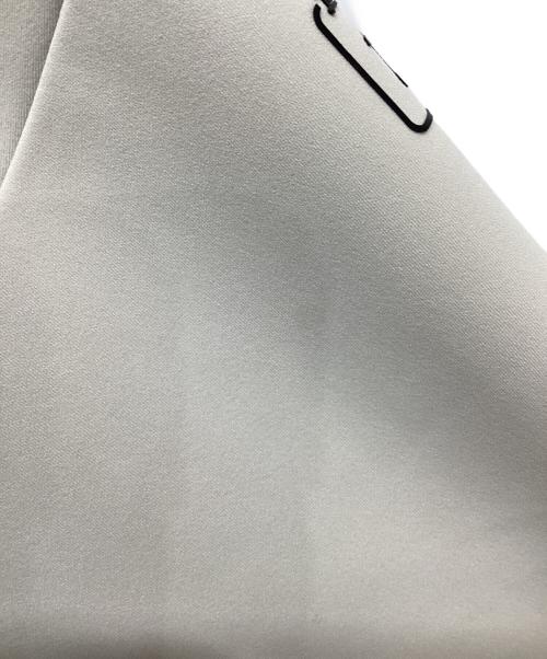 HERNO（ヘルノ）HERNO (ヘルノ) Laminar スウェット ベージュ サイズ:42の古着・服飾アイテム