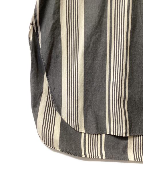 YLEVE（イレーヴ）YLEVE (イレーヴ) ノースリーブワンピース グレー×ホワイト サイズ:1の古着・服飾アイテム