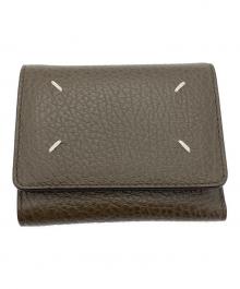 Maison Margiela（メゾンマルジェラ）の古着「グレインレザースリーフォールドウォレット」｜ブラウン