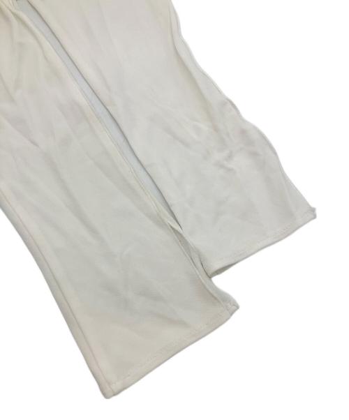 ADORE（アドーア）ADORE (アドーア) ドレープジャージーラウンドカットハイネックトップス　長袖ブラウス ホワイト サイズ:38の古着・服飾アイテム