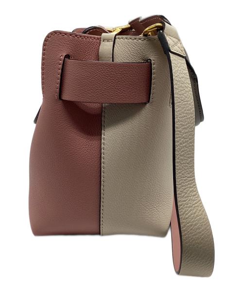 BURBERRY（バーバリー）BURBERRY (バーバリー) ベルトバッグ ピンクの古着・服飾アイテム