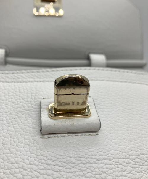 MCM（エムシーエム）MCM (エムシーエム) 2WAYバッグ ホワイトの古着・服飾アイテム