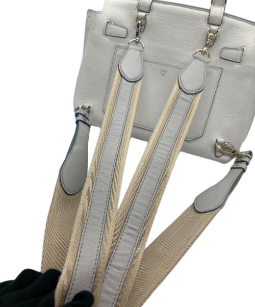 MCM（エムシーエム）MCM (エムシーエム) 2WAYバッグ ホワイトの古着・服飾アイテム