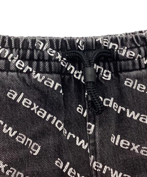 ALEXANDER WANG（アレキサンダー・ワン）ALEXANDER WANG (アレキサンダー・ワン) 総柄デニムジョガーパンツ ブラック サイズ:XSの古着・服飾アイテム