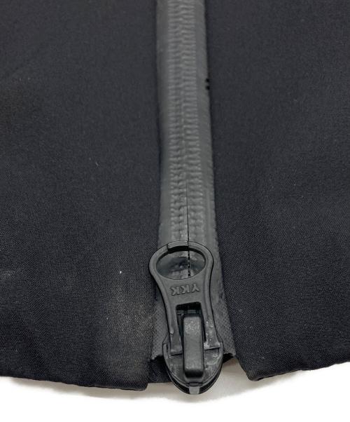 DESCENTE ALLTERRAIN（デザイント オルテライン）DESCENTE ALLTERRAIN (デザイント オルテライン) STREAMLINE ACTIVE SHELL JACKET / ストリームライン アクティブ シェルジャケット ブラック サイズ:Lの古着・服飾アイテム