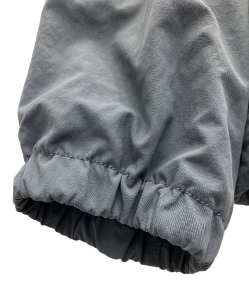 PENNEYS（ペニーズ）PENNEYS (ペニーズ) URBAN RESEARCH DOORS (アーバンリサーチドアーズ) THE FOX ナイロンスタンドブルゾン グレー サイズ:Lの古着・服飾アイテム