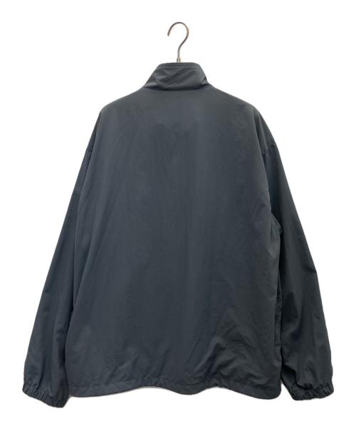 PENNEYS（ペニーズ）PENNEYS (ペニーズ) URBAN RESEARCH DOORS (アーバンリサーチドアーズ) THE FOX ナイロンスタンドブルゾン グレー サイズ:Lの古着・服飾アイテム
