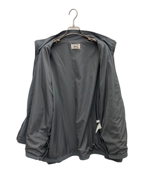 PENNEYS（ペニーズ）PENNEYS (ペニーズ) URBAN RESEARCH DOORS (アーバンリサーチドアーズ) THE FOX ナイロンスタンドブルゾン グレー サイズ:Lの古着・服飾アイテム