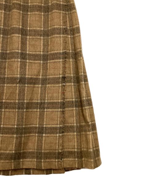 O'NEIL OF DUBLIN（オニールオブダブリン）O'NEIL OF DUBLIN (オニールオブダブリン) JOURNAL STANDARD (ジャーナルスタンダード) 別注キルトスカート ベージュ サイズ:６の古着・服飾アイテム