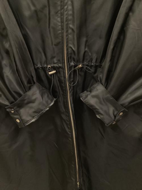 ATELIER MONT KEMMEL（アトリエモンケメル）Atelier Mont Kemmel (アトリエモンケメル) エトランジェコート ブラック サイズ:SIZE Freeの古着・服飾アイテム