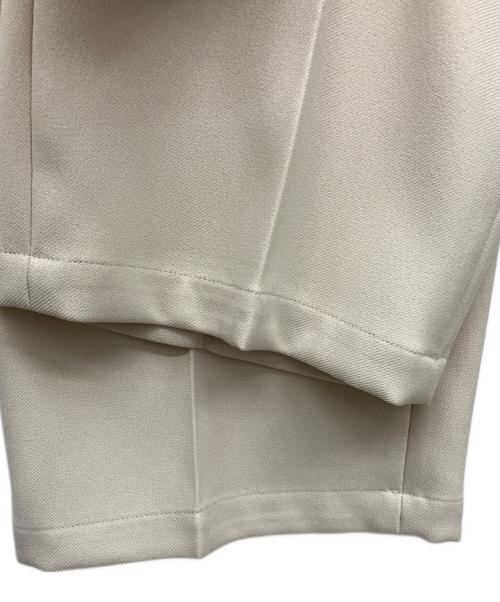 THE SHINZONE（ザ シンゾーン）THE SHINZONE (ザ シンゾーン) CENTER PRESS PANTS ベージュ サイズ:to 未使用品の古着・服飾アイテム