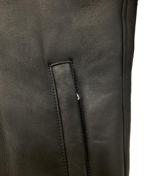 EMMETI（エンメティ）EMMETI (エンメティ) ムートンシングルライダースジャケット ブラック サイズ:44の古着・服飾アイテム