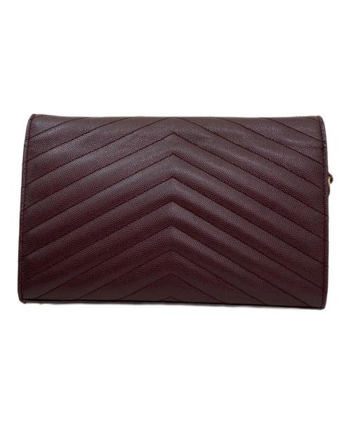 Saint Laurent Paris（サンローランパリ）Saint Laurent Paris (サンローランパリ) カサンドラ マトラッセ エンベロープ チェーンウォレット ボルドーの古着・服飾アイテム