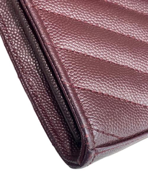 Saint Laurent Paris（サンローランパリ）Saint Laurent Paris (サンローランパリ) カサンドラ マトラッセ エンベロープ チェーンウォレット ボルドーの古着・服飾アイテム