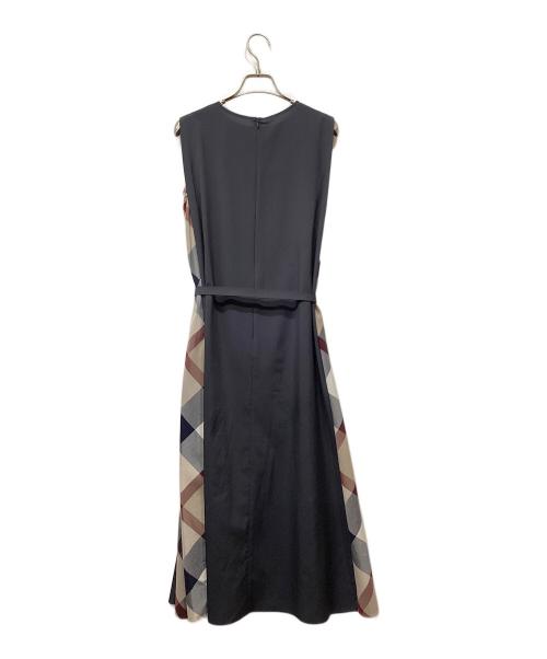 BLUE LABEL CRESTBRIDGE（ブルーレーベルクレストブリッジ）BLUE LABEL CRESTBRIDGE (ブルーレーベルクレストブリッジ) ドライブロードマキシドレス ネイビー サイズ:38の古着・服飾アイテム