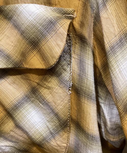 Hysteric Glamour（ヒステリックグラマー）Hysteric Glamour (ヒステリックグラマー) SMOKING GIRL オープンカラーシャツ イエロー サイズ:Sの古着・服飾アイテム