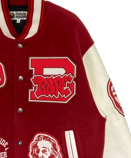 A BATHING APE（ア ベイシング エイプ）A BATHING APE (ア ベイシング エイプ) DEBOSSED CAMO LEATHER SLEEVE OVERSIZED VARSITY JACKET レッド サイズ:Mの古着・服飾アイテム