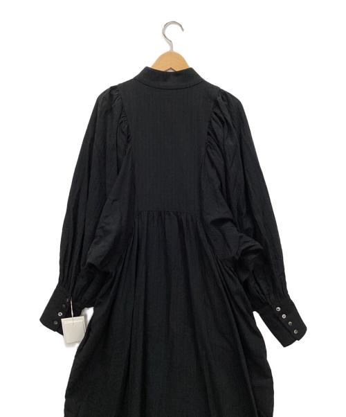 ETRE TOKYO（エトレトウキョウ）ETRE TOKYO (エトレトウキョウ) ボリュームスリーブドビーワンピース ブラック サイズ:Ｆ 未使用品の古着・服飾アイテム